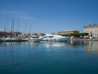 Syracuse Yacht Marina - 14